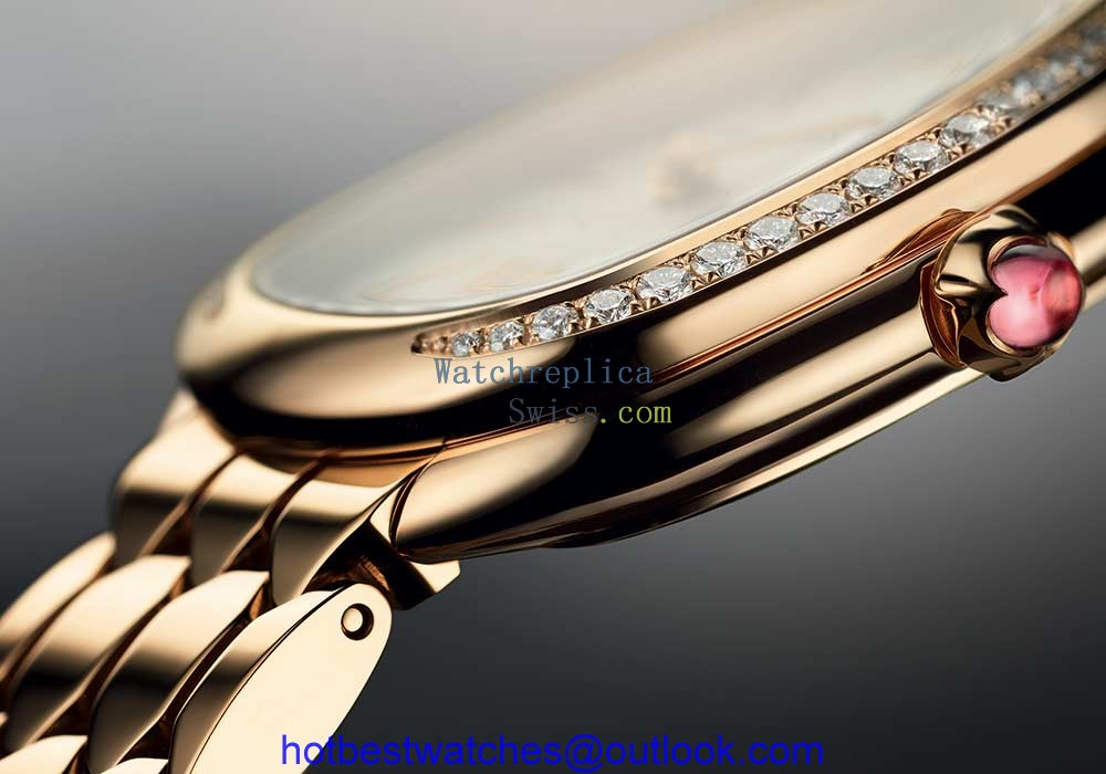 bvlgari serpenti seduttori closeup diamond