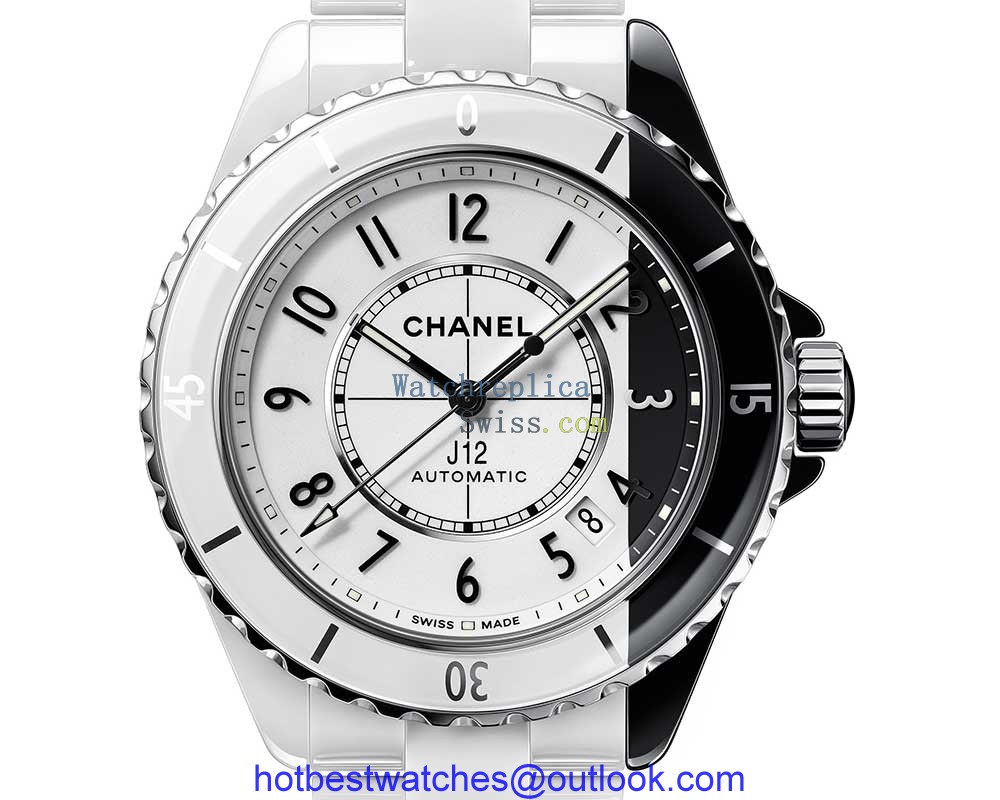 chanel j12 paradoxe closeup