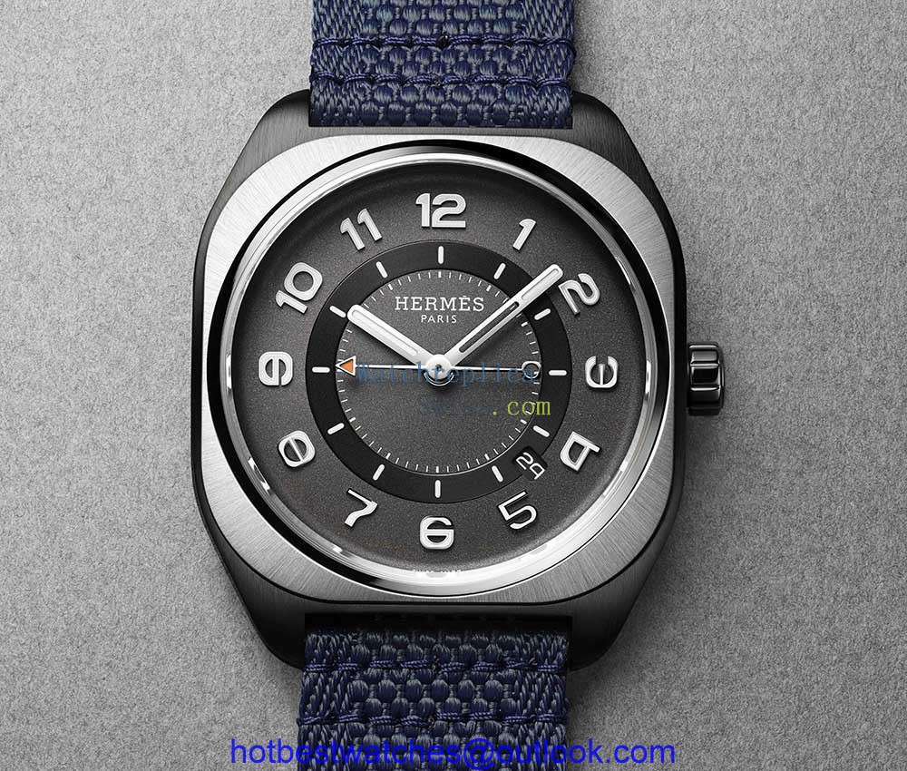 hermes h08 closeup
