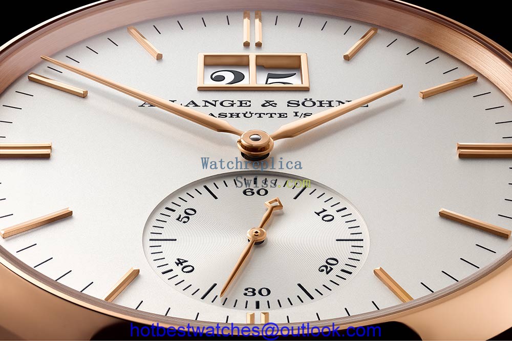 lange sohne saxonia outsize date closeup