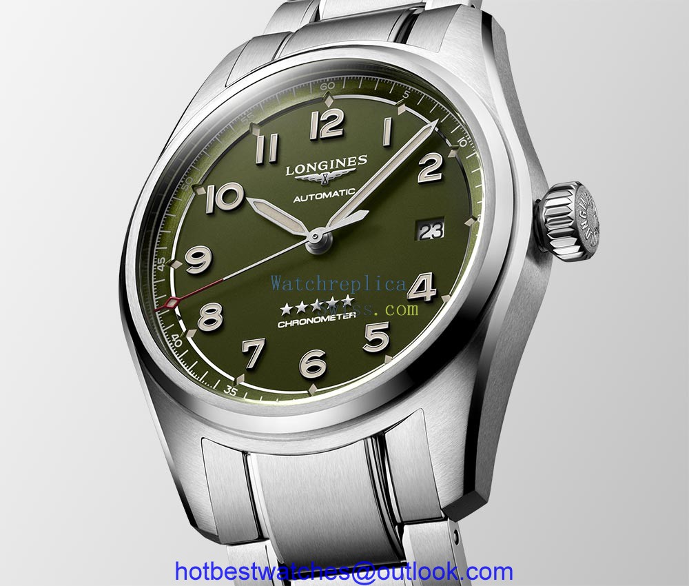 longines spirit green dial 2021 closeup