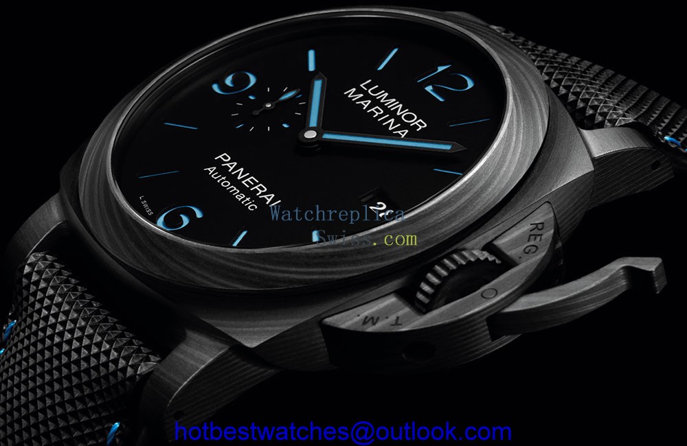 panerai luminor marina carbotech closeup crown