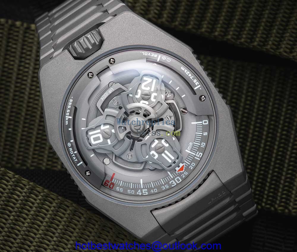 urwerk ur 100 ftj closeup