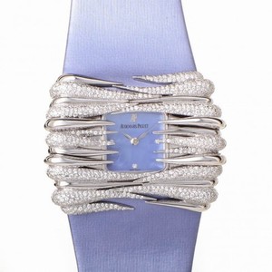 Audemars Piguet Givrine Manual Wind Diamond 18 kt White GoldLadies Watch 77225bc.zz.a072su.01