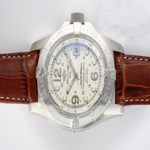 Breitling Aeromarine Superocean Steelfish Steel White Dial Round Watch