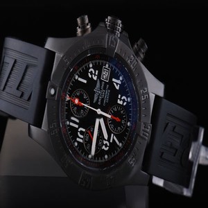 Breitling Avenger Skyland A1338012/B975/200S 45mm Black Dial Automatic Watch