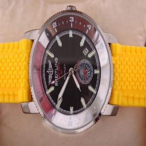 Breitling Bentley A25362 49mm Black Dial Yellow Rubber Strap Watch