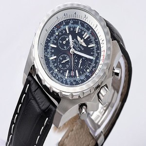 Breitling Bentley Motors Blue Dial Blue Dial Round Quartz Watch