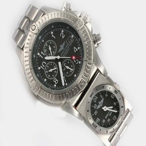 Breitling Blackbird Chronograph mit UTC A 13350 Automatic Stainless Steel Bezel Watch