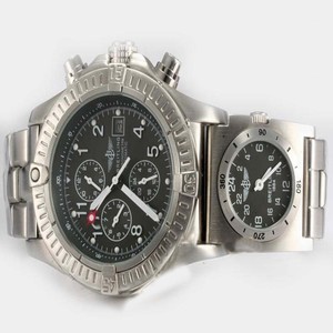 Breitling Blackbird Chronograph mit UTC A 13350 Silver Stainless Steel Strap Round Mens Watch