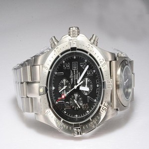 Breitling Chrono Avenger A 13350 Mens Stainless Steel Case 40.6mm Watch