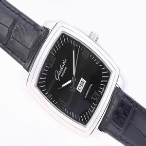 Glashutte Senator Karree Panorama Date 39--42-54-05 38x52mm Black Cow Leather Strap Watch