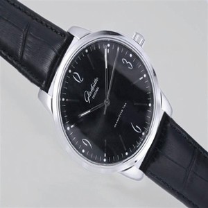 Glashutte Senator Sixties 39-52-04-02-04 Midsize Round Manual Winding Watch