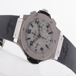 Hublot Big Bang Platinum Mat 301.TI.450.RX 44.5mm White Dial Stainless Steel Case Watch