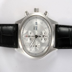 IWC Pilots Classic Chronograph IW371701 39mm White Dial Black Cow Leather Strap Watch