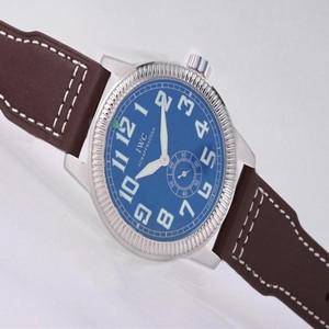 IWC Pilots Classic Hand-Wound IW325401 Blue Dial Round Quartz Watch
