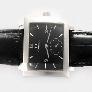 Omega Classic Manual Winding 2621-2 Black Dial Rectangle Watch