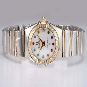 Omega Constellation Chronometer 1368.79.00 18K Gold Case White Dial Round Watch
