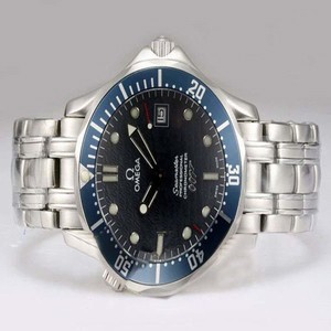 Omega Seamaster 300 M Diver Chronometer 2255.80.00 Round Midsize Watch