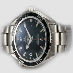 Omega Seamaster Planet Ocean 2201.50.00 Stainless Steel Bezel Midsize Stainless Steel Case Watch