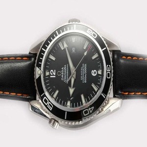 Omega Seamaster Planet Ocean 2901.50.81 Round Midsize Automatic Watch