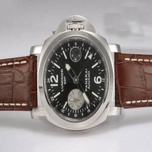 Panerai Luminor PAM 88 Round Black Dial Brown Crocodile Leather Strap Watch