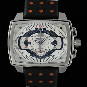 TAG Heuer Monaco CAW2100 Stainless Steel Bezel Mens Quartz Chronograph Watch